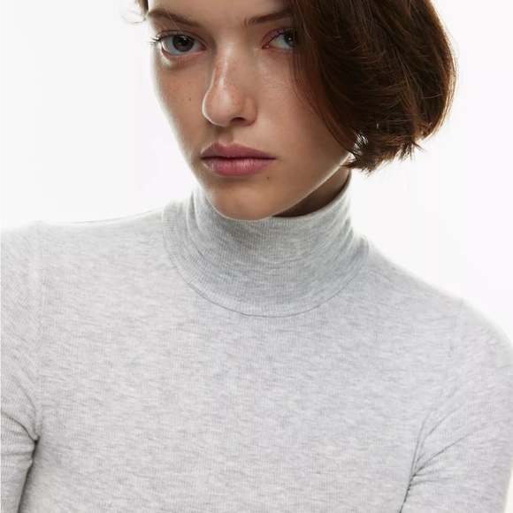 Wilfred Only Turtleneck - Picture 2 of 6